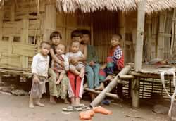 De kinderen van een Padong dorp